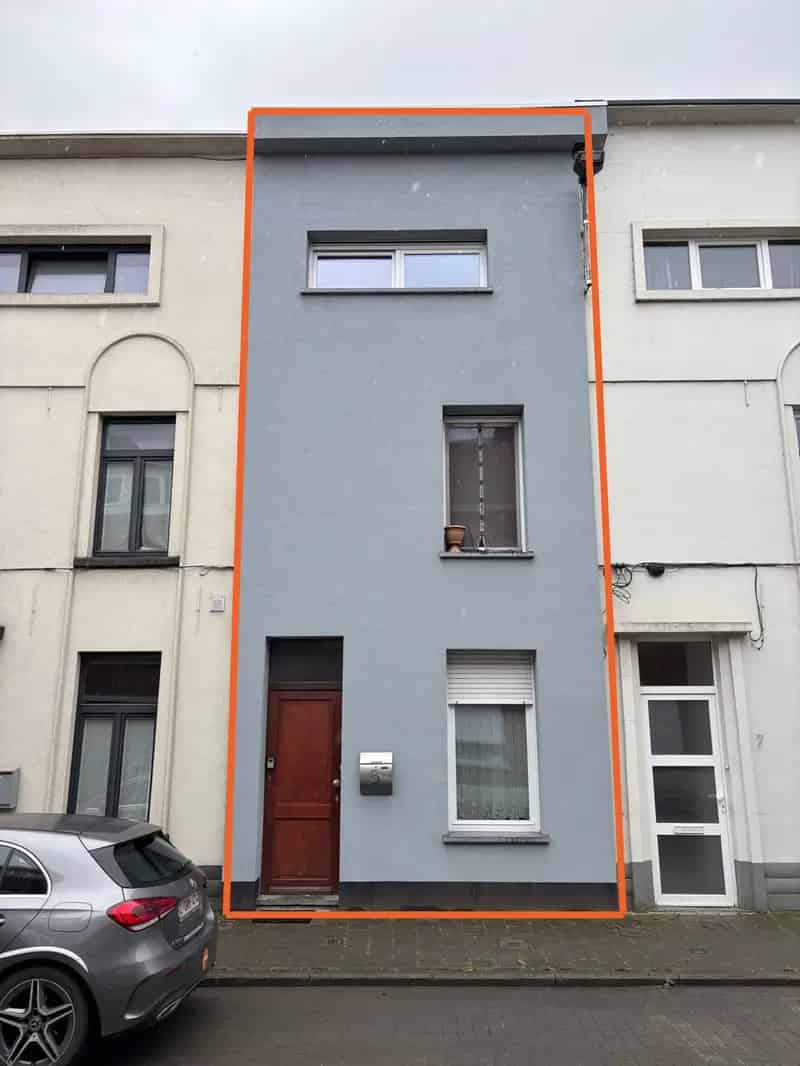 GENT - Opgefriste arbeiderswoning