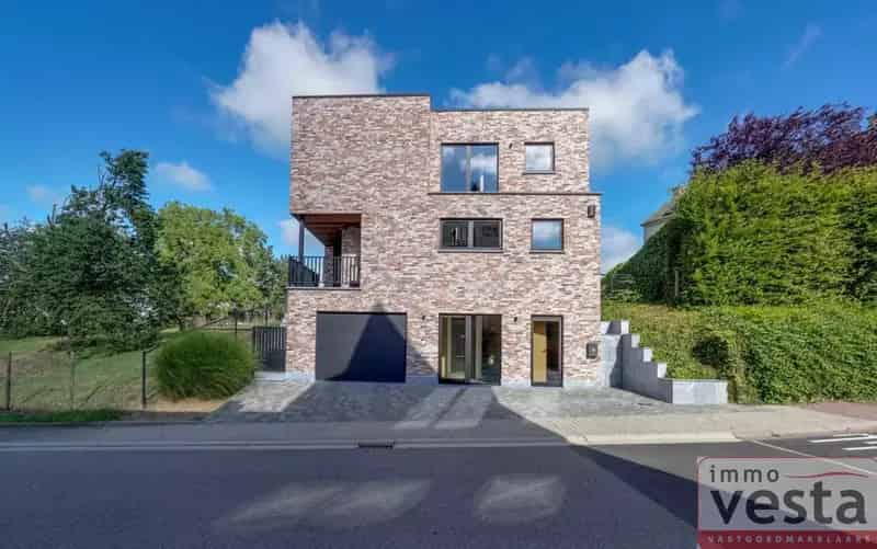 Moderne, landelijk gelegen villa