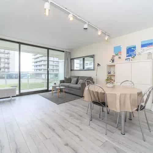 Gemeubelde studio met adembenemend frontaal zeezicht – EPC C