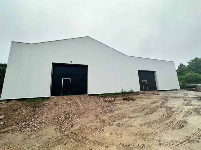Nieuwbouw bedrijfsgebouw te huur in Loods 2 Herfelingen