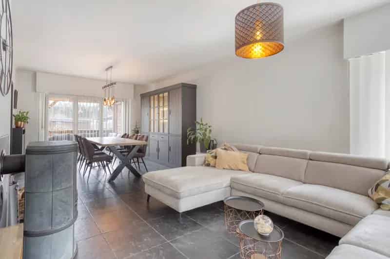 Optie Te Koop Woning Met 3 Ruime Slpk Op Perceel Van 1.040M²