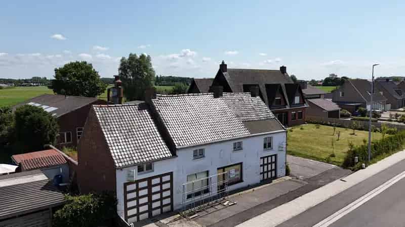 Ruime open bebouwing met 3 slaapkamers op groot perceel in Koekelare