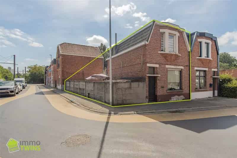 Halfopen bebouwing in het centrum van Zele