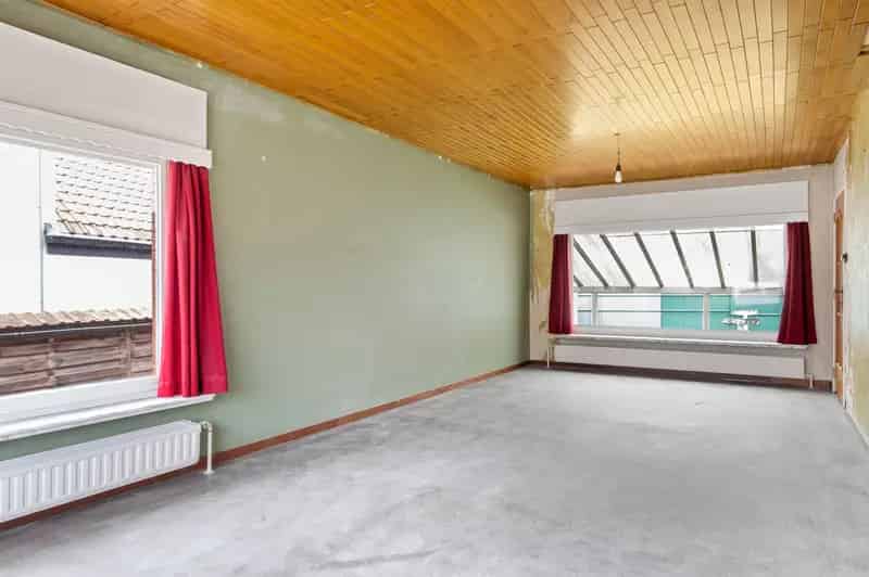 Te renoveren woning op rustige locatie