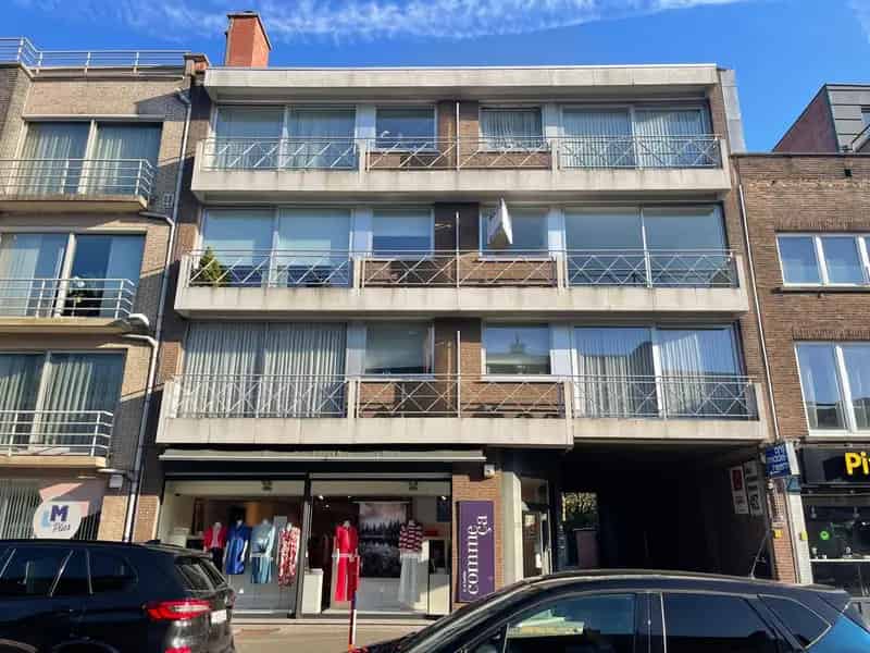 Appartement te huur Brasschaat - gerenoveerd, 2 slaapkamers, terras