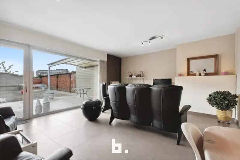 Huis te huur Roeselare: 3 slaapkamers, garage, centrum