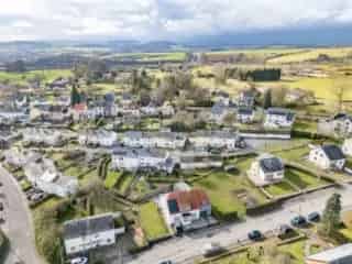 Huis te Koop Virton Ruime woning 7 slaapkamers tuin garage