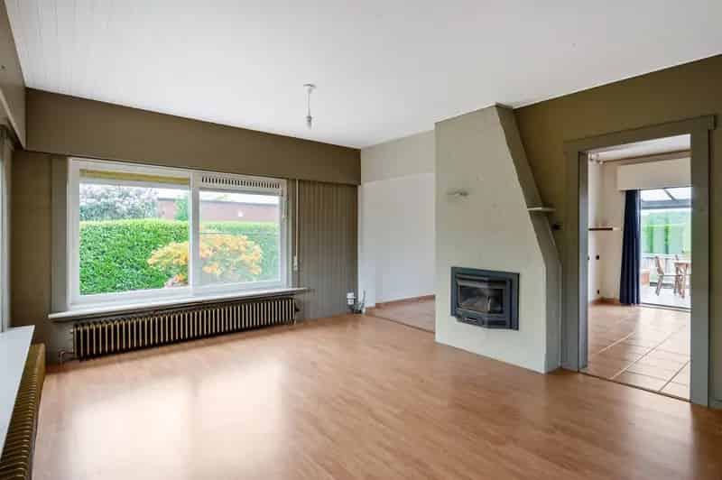 Op te frissen woning met 3 slpks en grote tuin!