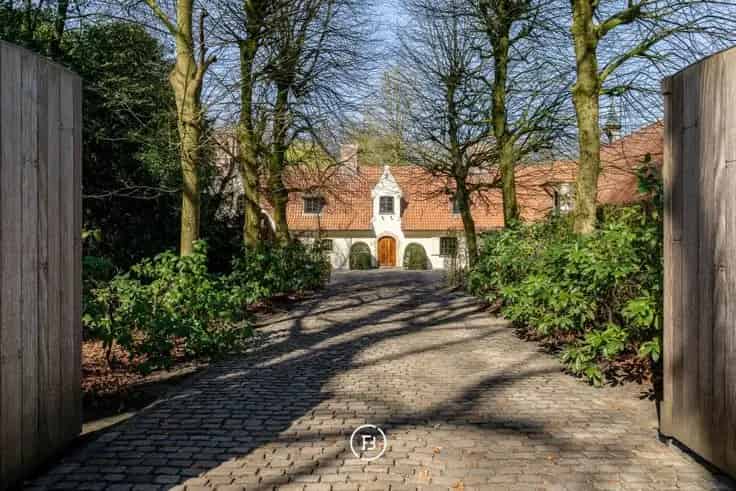Landhuis te koop Hertsberge 635m² 8260m² perceel