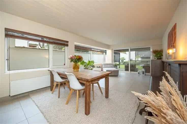 Herenhuis te koop: 5 slaapkamers, 2 badkamers, tuin, Berchem
