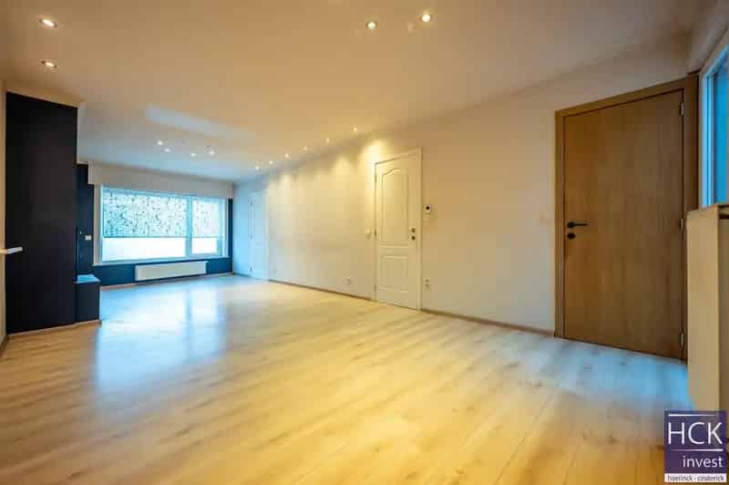 KRUISHOUTEM - Instapklare woning hartje Kruishoutem met 4 SLPK!