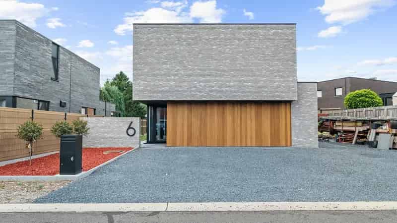 Hoogwaardig afgewerkte nieuwbouwwoning  met 4 slkprs in Opglabbeek