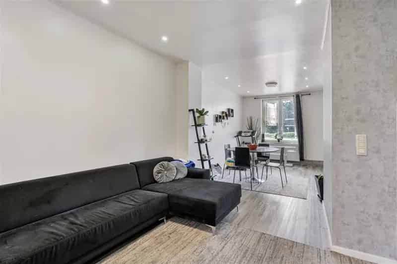 Instapklare woning met vier slaapkamers te Aalst