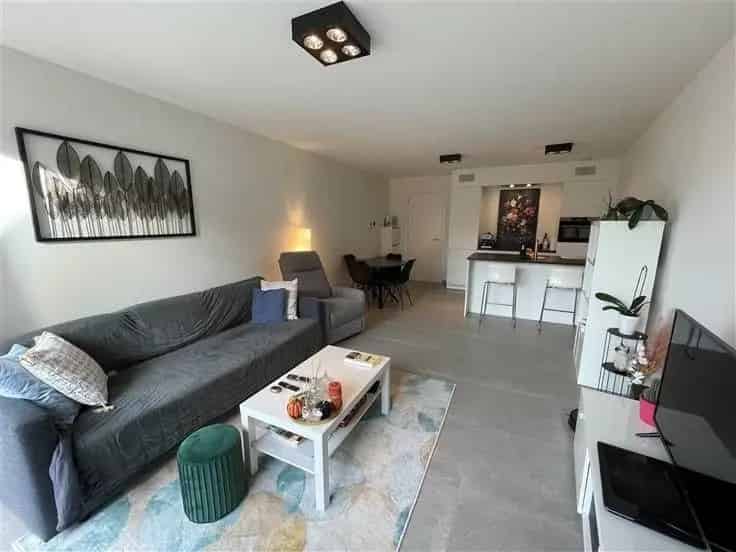 Nieuwbouw Appartement 1 Slaapkamer Terras Tuin Parking Brustem