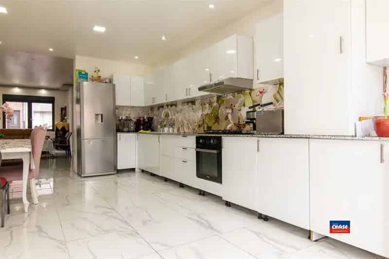 Gerenveerde woning met drie tot vier slpks en mooie tuin
