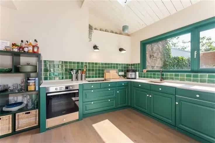 Huis Te Koop Kortrijk: Charmante Gerenoveerde Woning