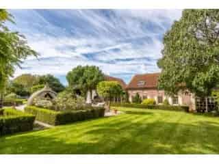 Vierkantshoeve te koop - Kortenaken - gerenoveerd met B&B