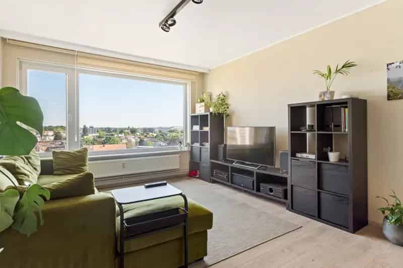 Appartement te huur Berchem 1 slaapkamer terras kelder