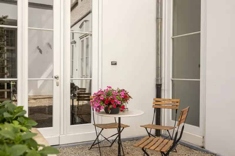 Unieke en energiezuinige stadsvilla (224m²) met fantastisch zonneterras in het hart van historisch Antwerpen – luxe, rust en boordevol karakter!