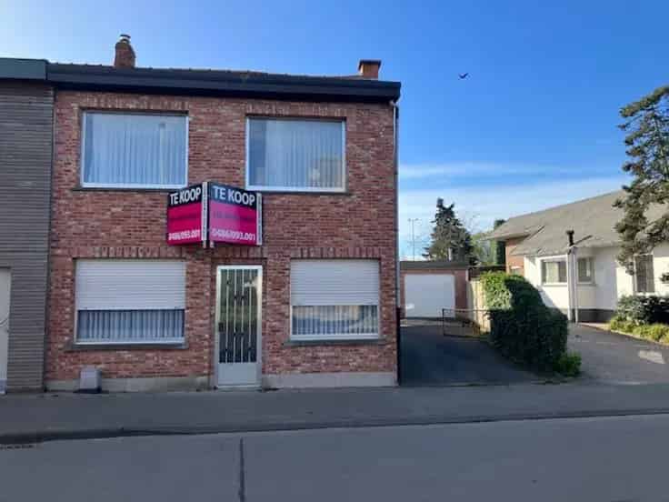 Huis Te Koop Te renoveren 3 slaapkamers Garage 150m2