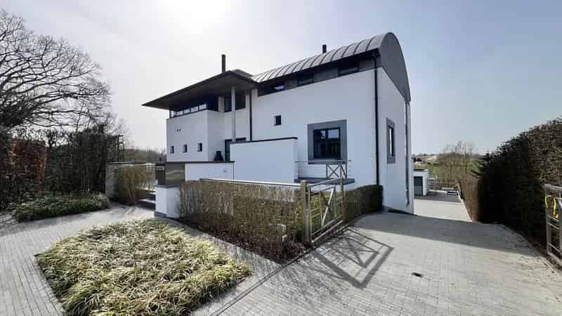 Exclusieve villa met adembenemend uitzicht en luxueuze voorzieningen