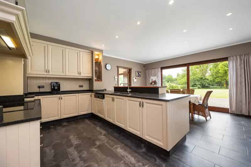 Villa 3 slaapkamers 3667m² grond  Uitbreidingsmogelijkheden
