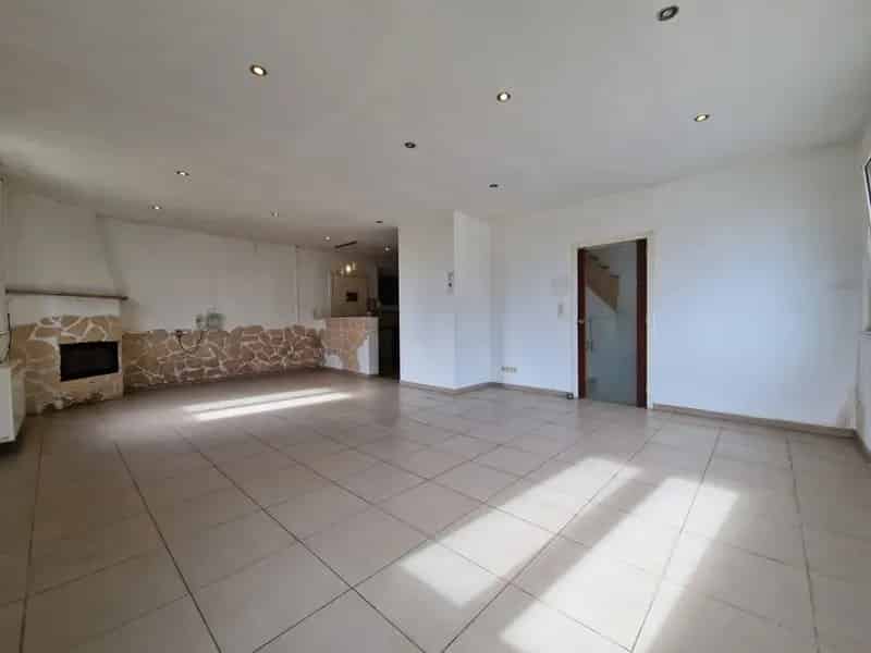 Woning met 3 slaapkamers en garage
