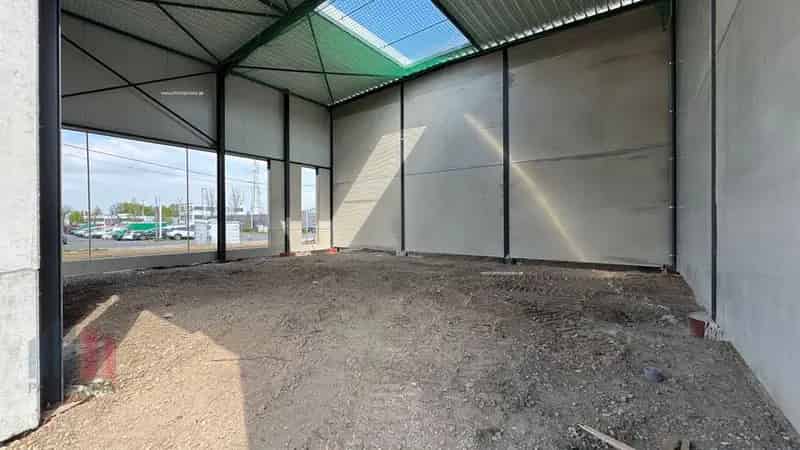 Nieuwbouw bedrijfsgebouw te koop in Puursesteenweg 374 Bornem