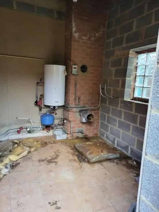 Huis te koop te renoveren met 2 slaapkamers