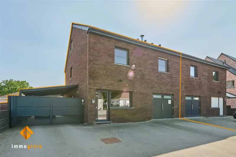 Zéér ruime (289 m²), energiezuinige woning met 5 (mogelijk 7) slpks!
