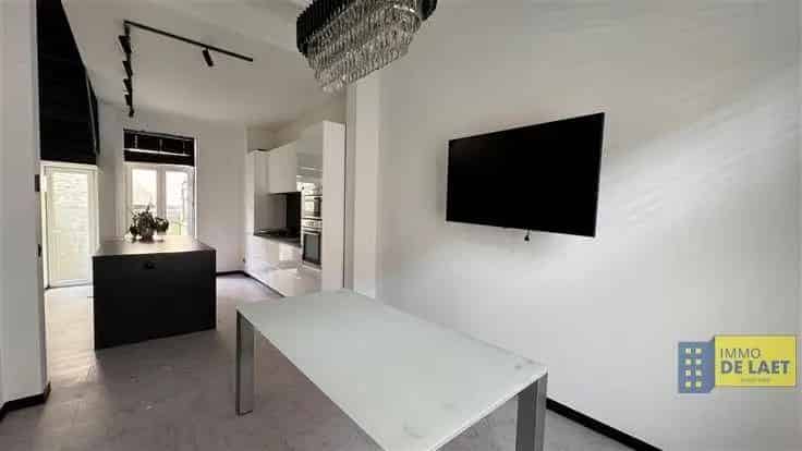 Herenhuis Antwerpen 3 slaapkamers gerenoveerd