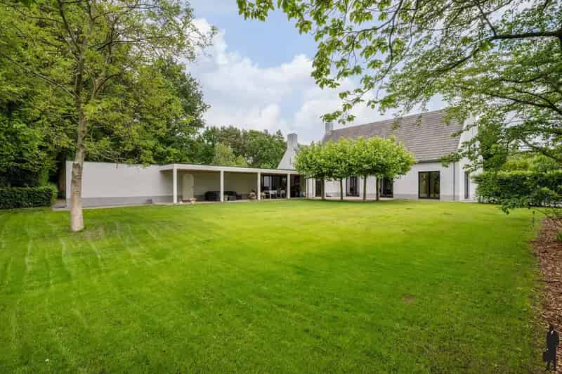 Gerenoveerde Villa Nabij Nederlandse Grens