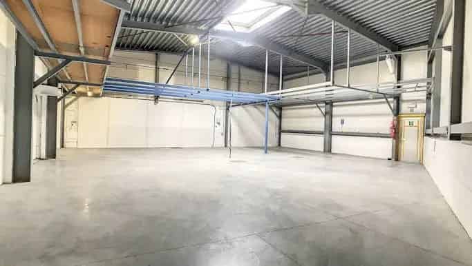 Magazijn te huur in Heirweg 72, Kuurne - Dewaele