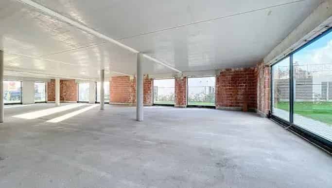 Handelspand te huur in Emiel Clauslaan 89, Astene - Dewaele