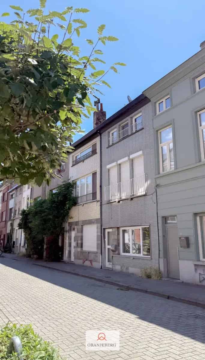 Ruime gerenoveerde woning nabij de Visserij