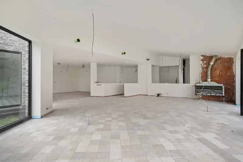 Prestige eigendom Casco, op maar liefst 2Ha73 grond te Reet