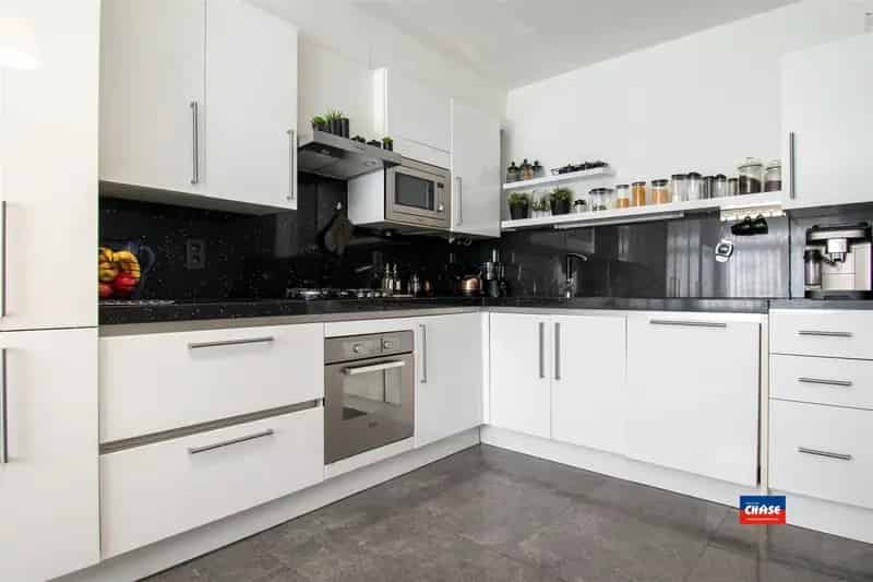 Woning met 4 tot 5 slpks en tuin!