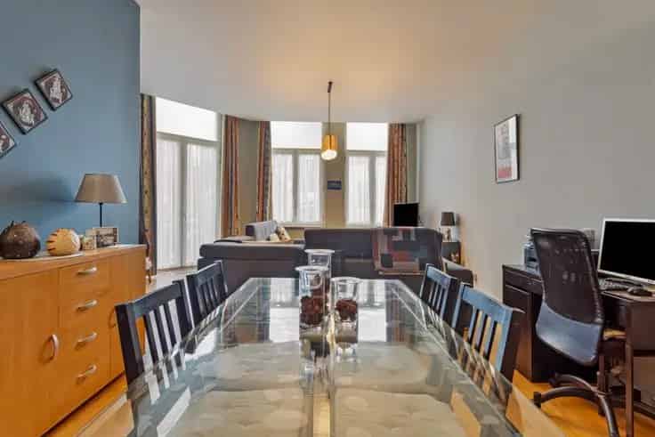 Appartement Te Koop Nabij Paleis van Justitie