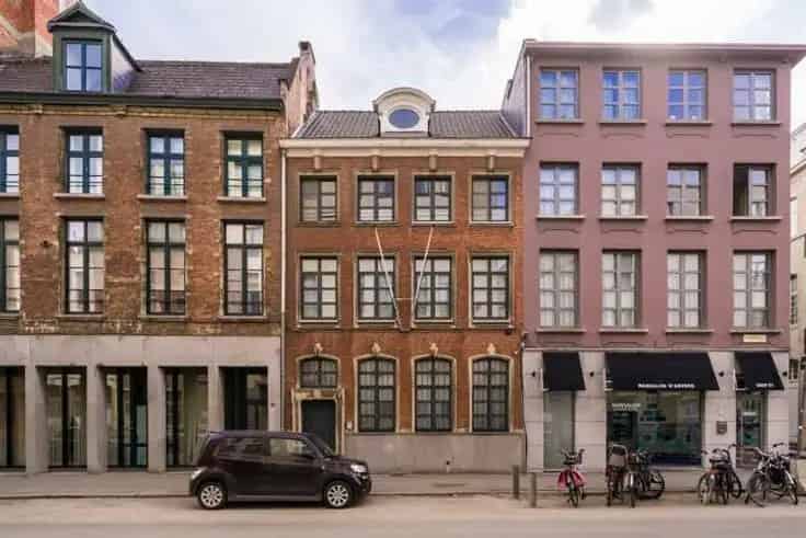 Herenhuis Antwerpen Zuidgerichte Tuin 4 Slaapkamers Parkeerplaatsen