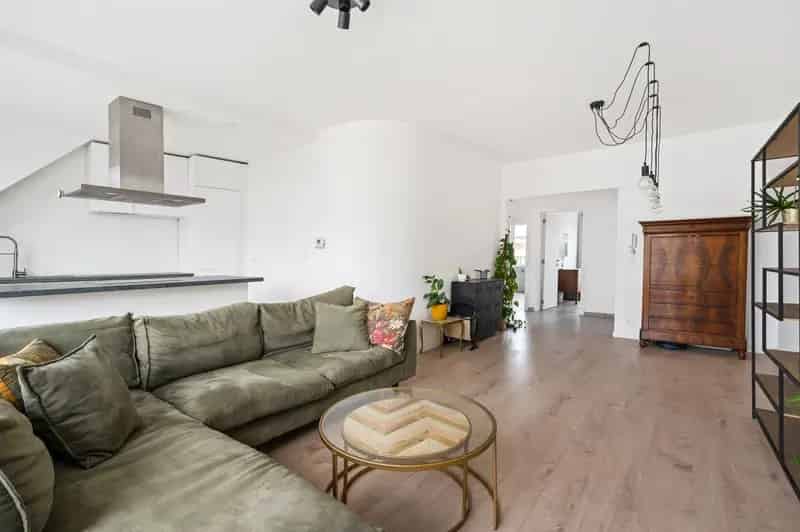 Instapklaar appartement met 2 slaapkamers