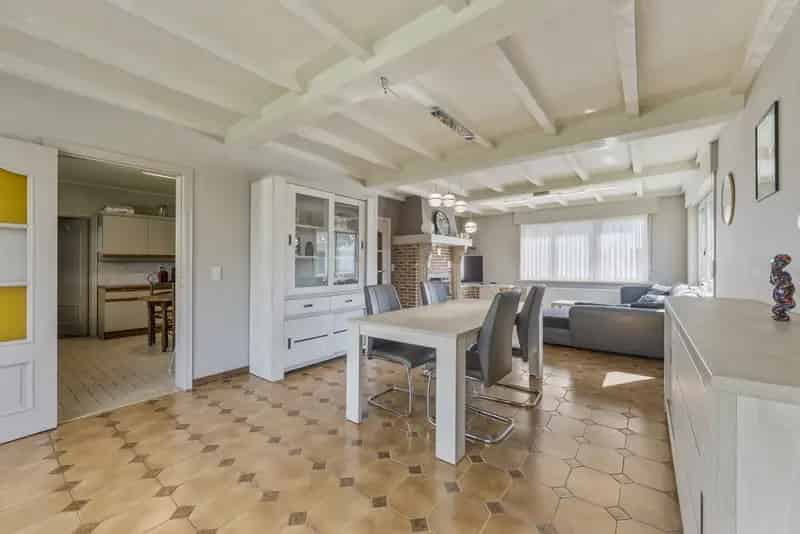 Huis te huur: Instapklare woning met 3 slaapkamers, garage en tuin