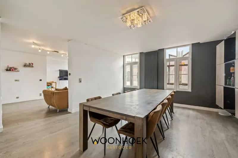 Exclusieve herenwoning residentiëel gelegen in centrum