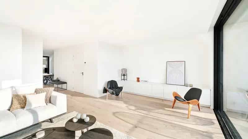 PENTHOUSE met zonnige terrassen nabij de Zeedijk...