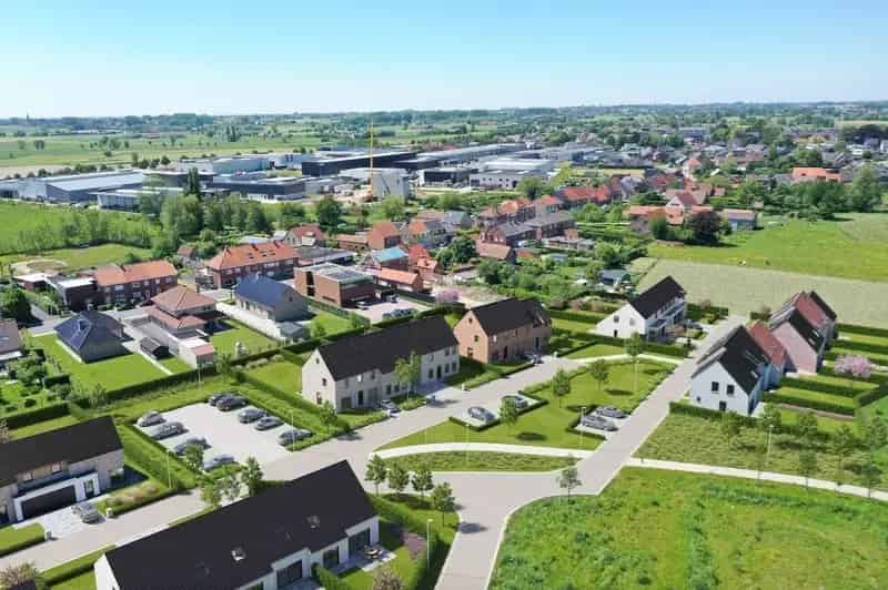 Nieuwbouwwoning met garage