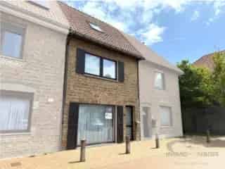 Huis te koop Oostende - Rustige woonwijk - 3 slaapkamers - Tuin