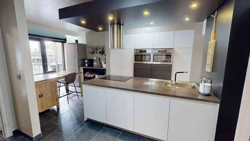 Gerenoveerde woning met bijgebouw en prachtige tuin – Ideaal voor rustzoekers of ondernemers!