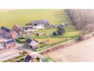 Huis te koop Tourpes 215m² 3 slaapkamers Grote tuin Garage