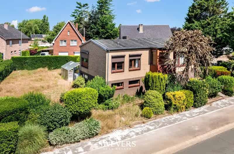 Unieke renovatiekans op 7a 38ca te Houthalen-Helchteren