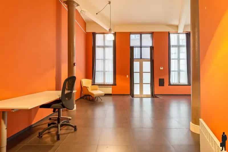 Gelijkvloerse polyvalente ruimte (winkel/kantoor) ca. 75m²