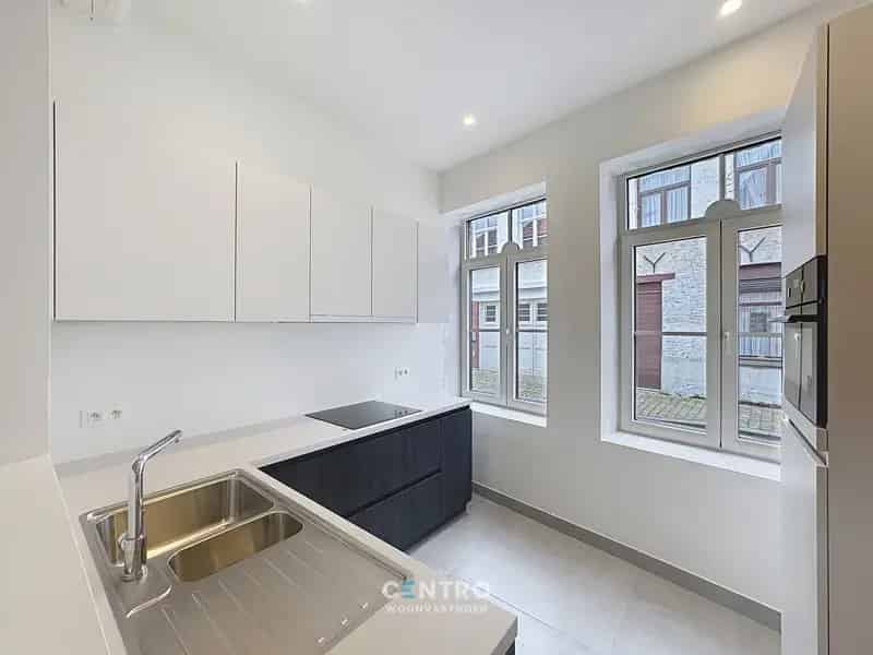 Volledig gerenoveerde KARAKTERWONING met 3 slaapkamers en zonnige stadstuin in hartje Brugge